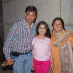 1652652202 844 Avika Gor हाइट उम्र बॉयफ्रेंड पति परिवार Biography Hindi अविका गोर अपने माता-पिता के साथ