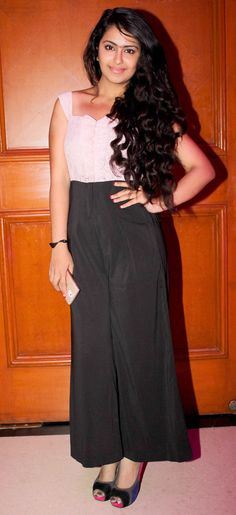 1652652224 307 Avika Gor हाइट उम्र बॉयफ्रेंड पति परिवार Biography Hindi अविका गोरो