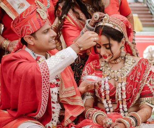 ऐश्वर्या शर्मा शादी की तस्वीर