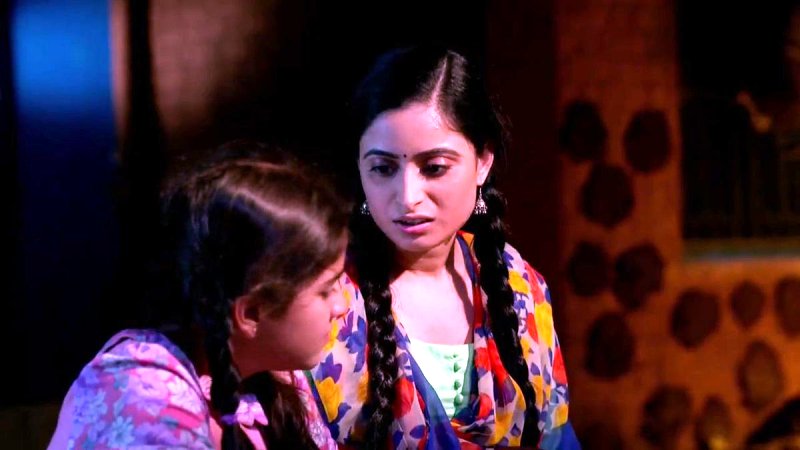 मेरी दुर्गा (2017) में ऐश्वर्या शर्मा