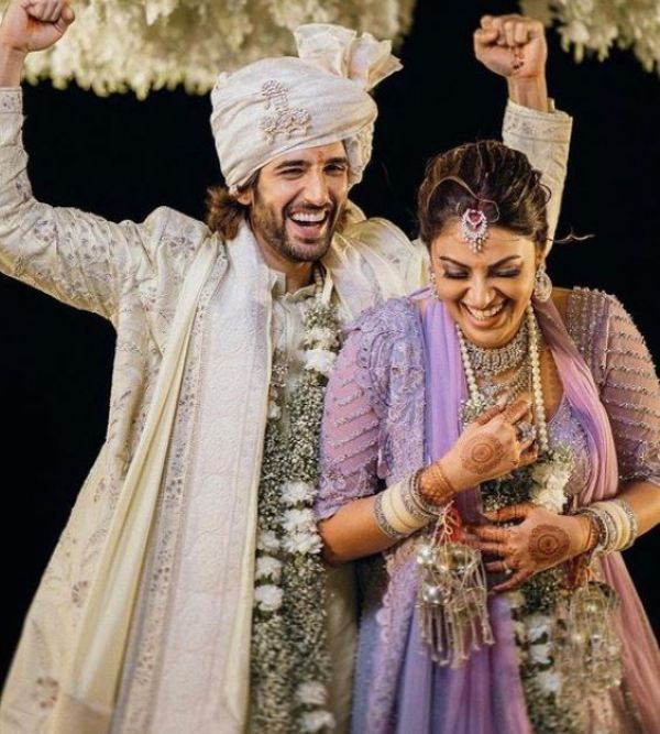 आदित्य सील और अनुष्का रंजन की शादी की तस्वीर