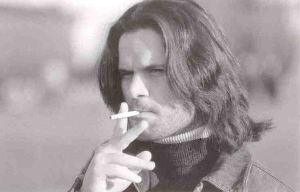 सैम बॉम्बे धूम्रपान 