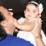 अदनान सामी अपनी बेटी मदीना के साथ