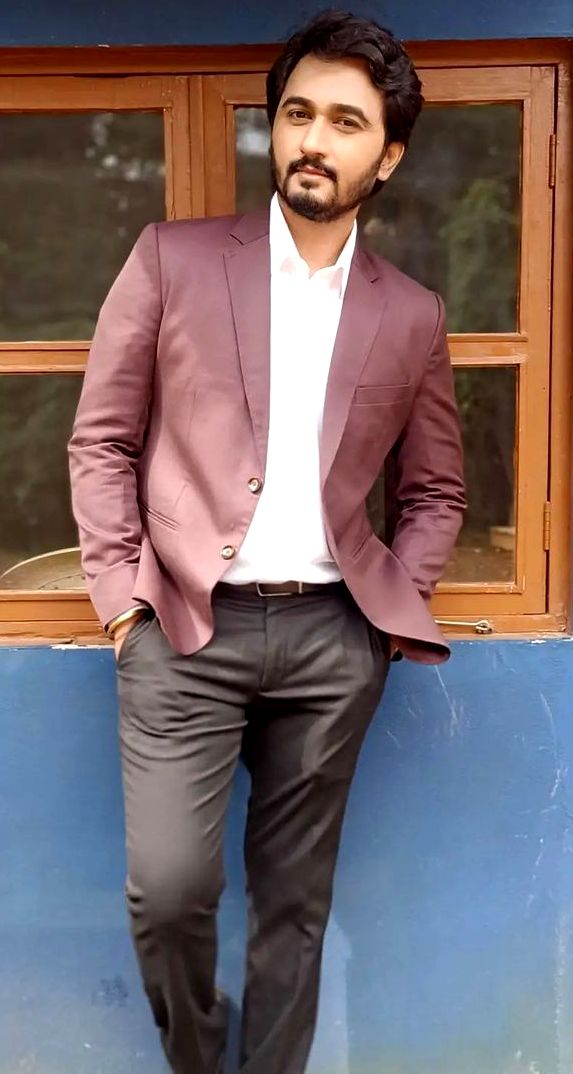 1652879949 197 Vikas Patil हाइट उम्र गर्लफ्रेंड पत्नी परिवार Biography Hindi विकास पति