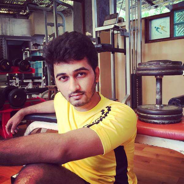 1652879952 260 Vikas Patil हाइट उम्र गर्लफ्रेंड पत्नी परिवार Biography Hindi जिम में विकास पाटिल