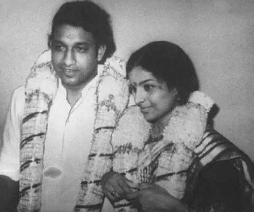 नेदुमुदी वेणु की पत्नी टीआर सुशीला के साथ शादी की तस्वीर