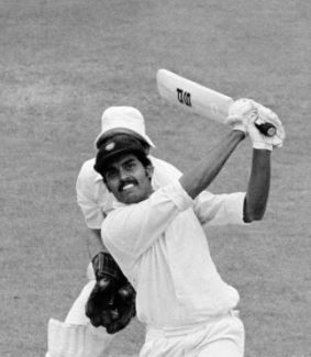 7 अगस्त 1979 को लॉर्ड्स में दूसरे टेस्ट के दौरान इंग्लैंड के खिलाफ अपनी 103 रन की पारी के दौरान दिलीप