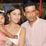मनोज बाजपेयी अपनी पत्नी और बेटी के साथ
