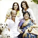 रजनीकांत अपनी पत्नी और बेटियों के साथ
