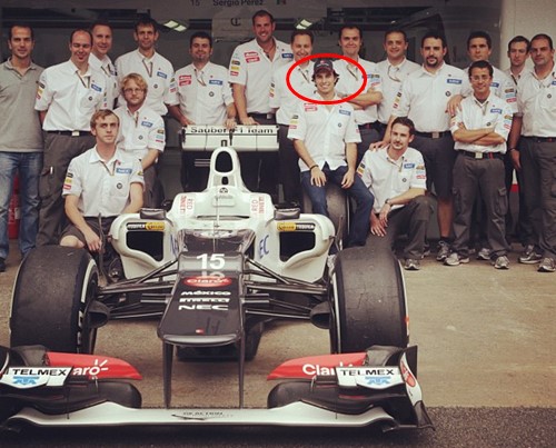 Sauber F1 टीम के साथ सर्जियो पेरेज़ (एक सर्कल में)