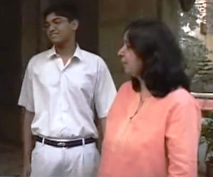 शिखा शर्मा अपने बेटे तिलक शर्मा के साथ