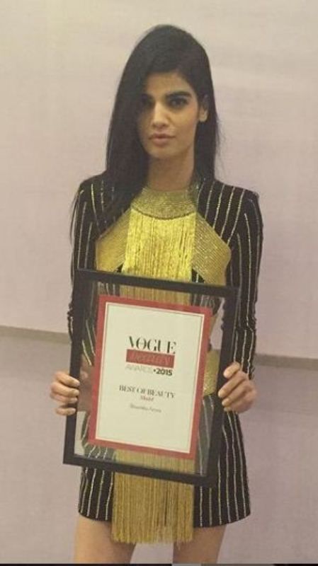 भूमिका अरोड़ा ने जीता मॉडल ऑफ द ईयर 2015