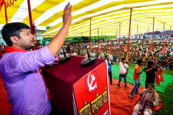 भाकपा की रैली में बोलते कन्हैया कुमार