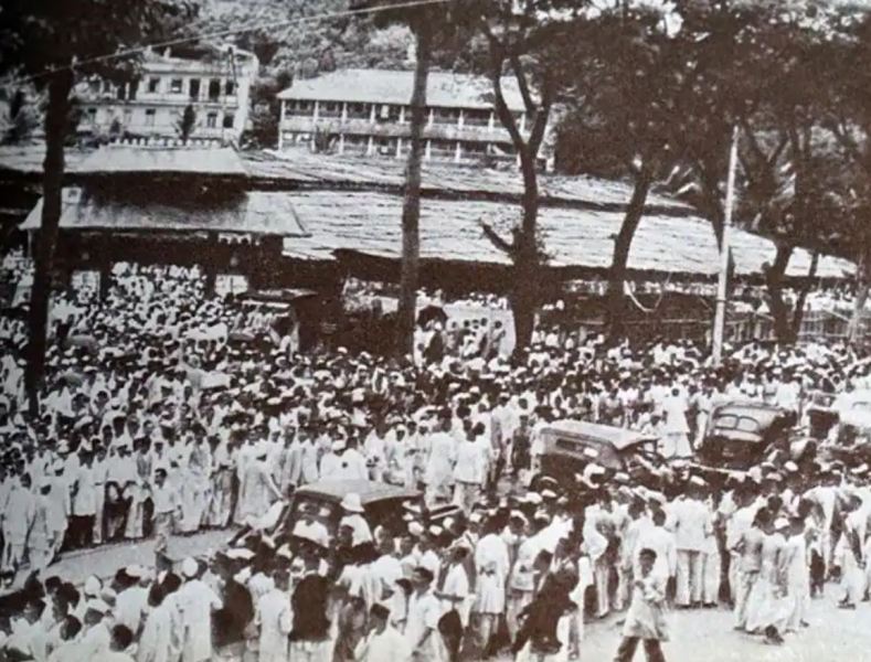 गोवालिया टैंक मैदान, मुंबई महात्मा गांधी के नेतृत्व में भारत छोड़ो आंदोलन के दौरान