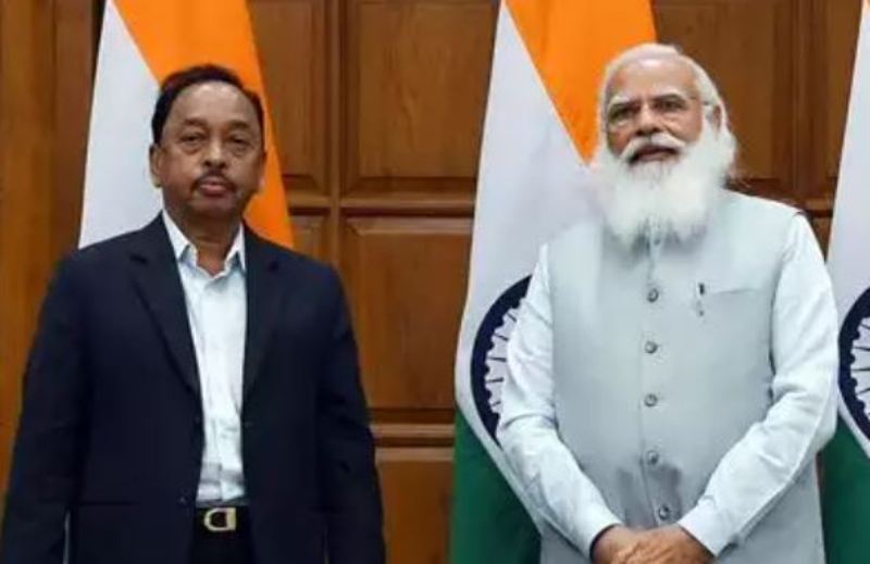 प्रधानमंत्री नरेंद्र मोदी के साथ नारायण राणे