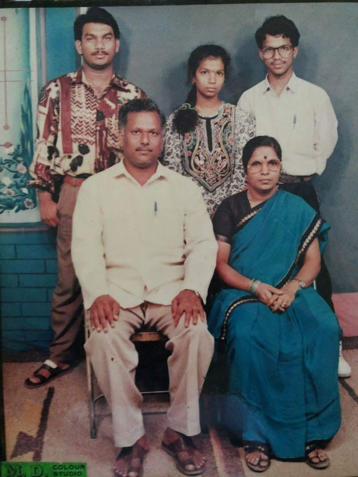 काठी महेश अपने परिवार के साथ