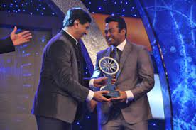 लिएंडर पेस ने सीएनएन आईबीएन इंडियन ऑफ द ईयर (2013) जीता