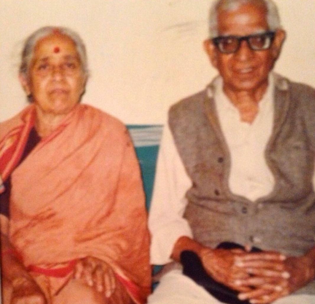 चिन्ना दुआ के माता-पिता 