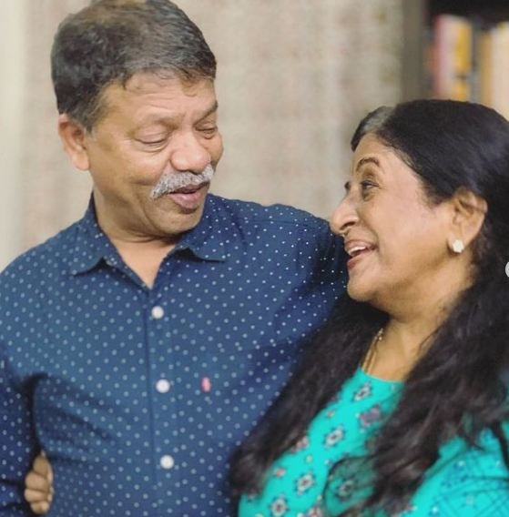 अंकिता श्रीवास्तव के माता-पिता