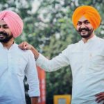 1653227834 106 Supneet Singh उम्र परिवार गर्लफ्रेंड Biography Hindi सुपनीत सिंह अपने भाई के साथ