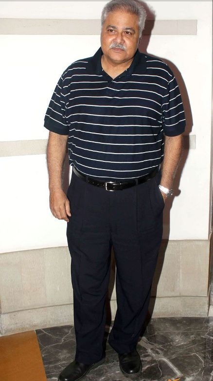 1653268033 286 Satish Shah उम्र पत्नी बच्चे परिवार Biography Hindi सतीश शाह