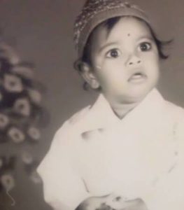 अनुराग मुस्कान की बचपन की तस्वीर