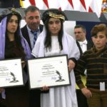 नादिया मुराद ने 2016 में लामिया अजी बशर के साथ सुखरोव पुरस्कार प्राप्त किया