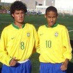 फिलिप कॉटिन्हो एक किशोर के रूप में नेमारो के साथ ब्राजील के लिए खेले
