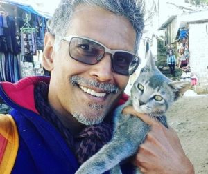 मिलिंद सोमन को है जानवरों से प्यार