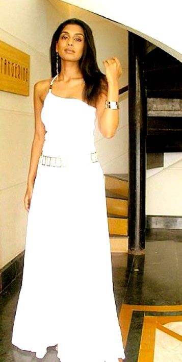 1653318435 63 Masumeh Makhija हाइट Weight उम्र बॉयफ्रेंड Biography Hindi मासूमेह मखीजा