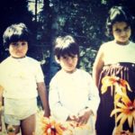 वसीम मुश्ताक अपनी बहनों के साथ - बचपन की तस्वीर