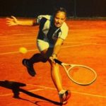 टेनिस खेलती युवा एंजेलिक कर्बर