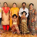 नंदिनी राय अपने परिवार के साथ (बाएं से दाएं): भाई, भाभी, माता, पिता, नंदिनी