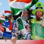 1653365837 803 Sudhir Kumar Chaudhary Tendulkars Fan उम्र पत्नी Biography Facts पाकिस्तानी सुपरफैन के साथ सुधीर कुमार चौधरी