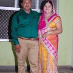 संजीव श्रीवास्तव अपनी पत्नी के साथ