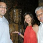 1653372084 637 Pooja Kumar हाइट Weight उम्र बॉयफ्रेंड परिवार Biography Facts पूजा कुमार अपने पिता और भाई के साथ