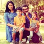 1653374832 574 Srimurali Actor हाइट Weight उम्र पत्नी Biography Hindi श्रीमुरली अपनी पत्नी विद्या श्रीइमुरली और बच्चों के साथ