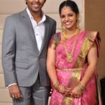 जीवी प्रकाश कुमार अपनी पत्नी सांधवी के साथ