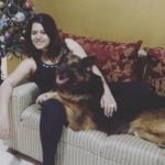 कुत्ते प्रेमी शिखा तलसानिया