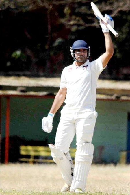 1653425850 457 Manzoor Dar Cricketer हाइट Weight उम्र गर्लफ्रेंड Biography Hindi मंजूर दे