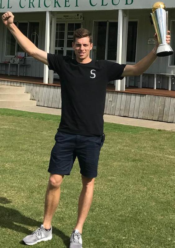 1653448878 784 Mitchell Santner Cricketer हाइट Weight उम्र गर्लफ्रेंड परिवार Biography मिशेल सैंटनर