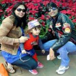 1653464239 196 Ritvi Jain Child Actress उम्र परिवार Biography Hindi ऋत्वी जैन अपने माता-पिता के साथ