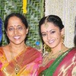 राम गोपाल वर्मा की पूर्व पत्नी रत्ना वर्मा और उनकी बेटी रेवती