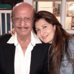 1653469871 793 Sangeeta Bijlani Actress उम्र पति परिवार Biography Hindi संगीता बिजलानी अपने पिता के साथ