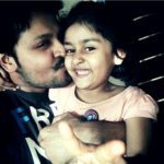 1653472994 305 Mohit Dagga Actor हाइट Weight उम्र गर्लफ्रेंड Biography Hindi मोहित दग्गा अपनी बेटी अश्विनी दग्गा के साथ