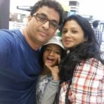 अनूप उपाध्याय अपनी पत्नी और बेटी के साथ