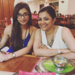 1653486515 23 Ashna Zaveri Actress हाइट Weight उम्र बॉयफ्रेंड Biography Hindi आशना झवेरी बहन