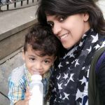 1653526934 540 Sana Iqbal Biker उम्र Death Cause पति परिवार Biography सना इकबाल अपने बेटे के साथ