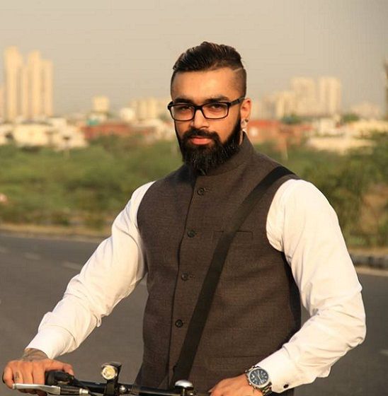 1653545178 172 Karan Tattoographer हाइट Weight उम्र Biography Hindi टैटू आर्टिस्ट करन