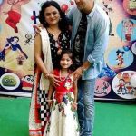 सचिन पारिख अपनी पत्नी वेणु एस पारिख और उनकी बेटी नैसर्गी पारिख के साथ
